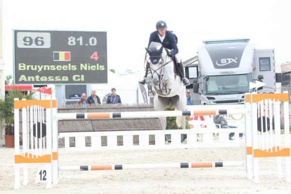 Antessa  naar Ashford Farm