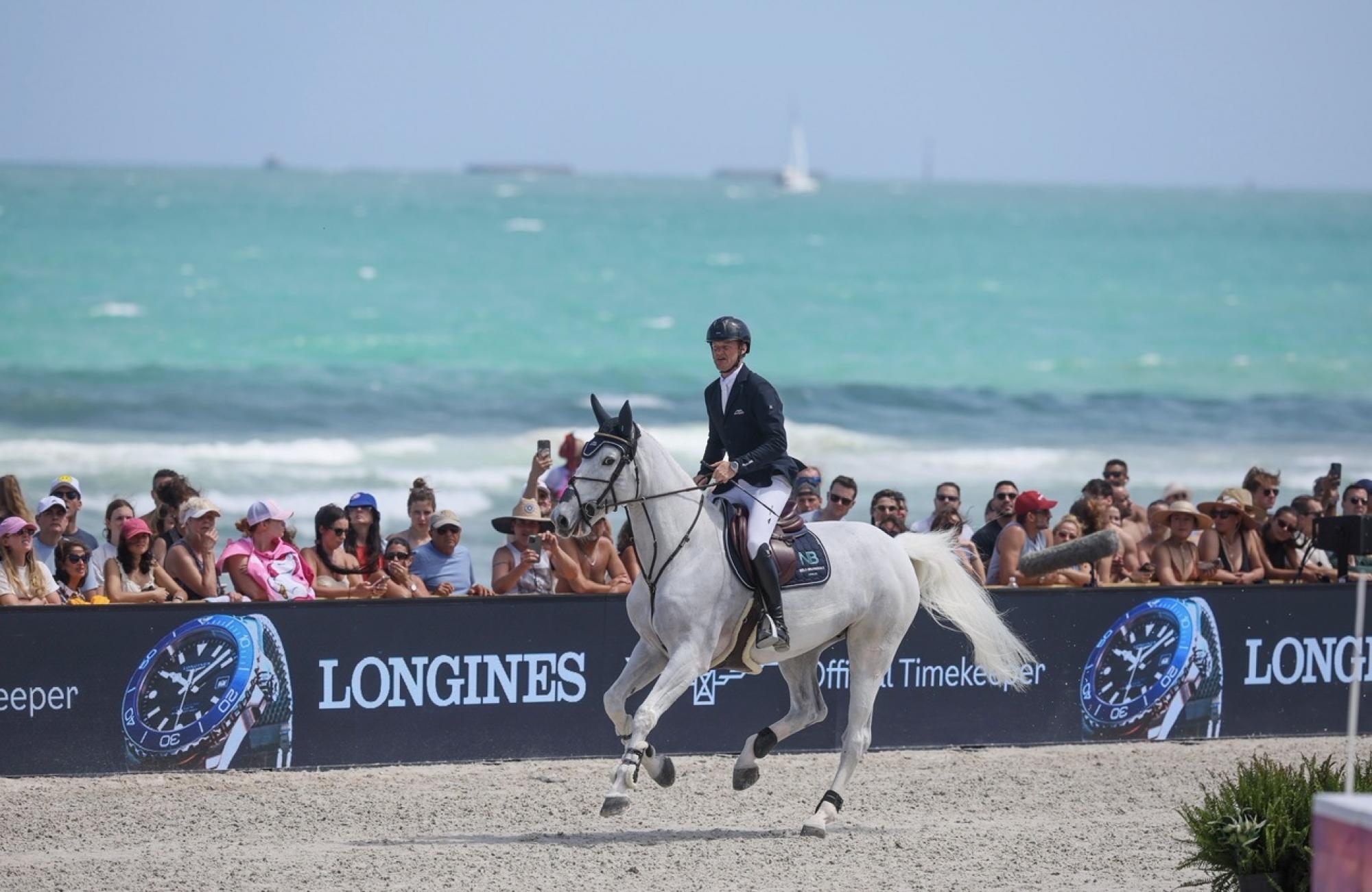 Strong Form from Paris to Mexico for Niels